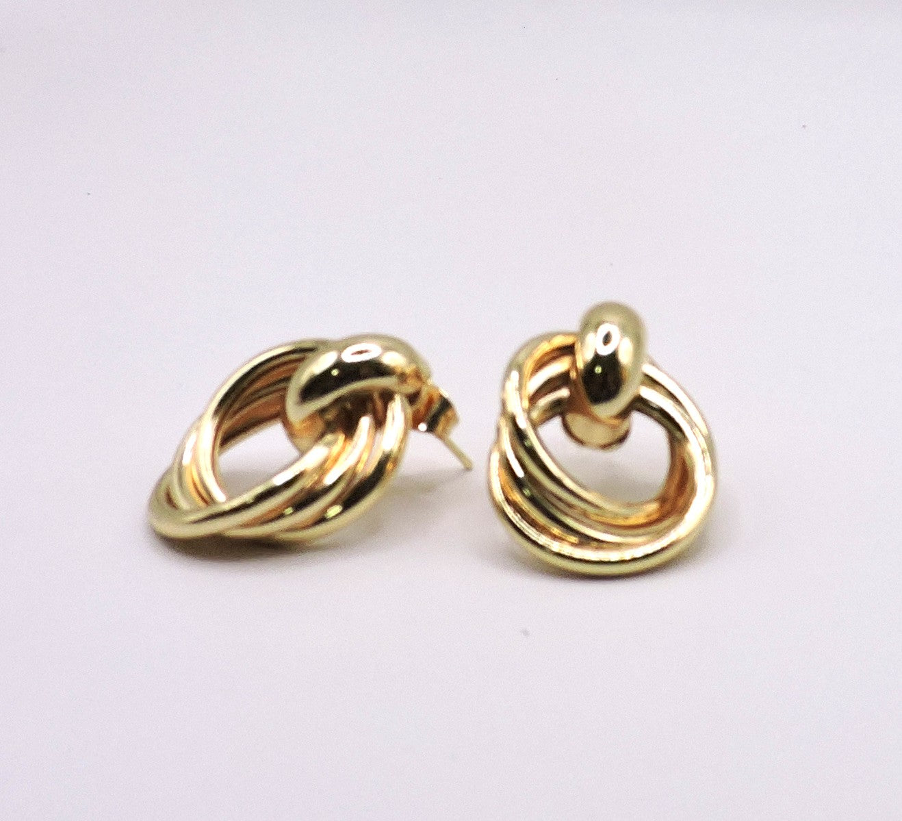 Large Knot Earring in Goldfilled