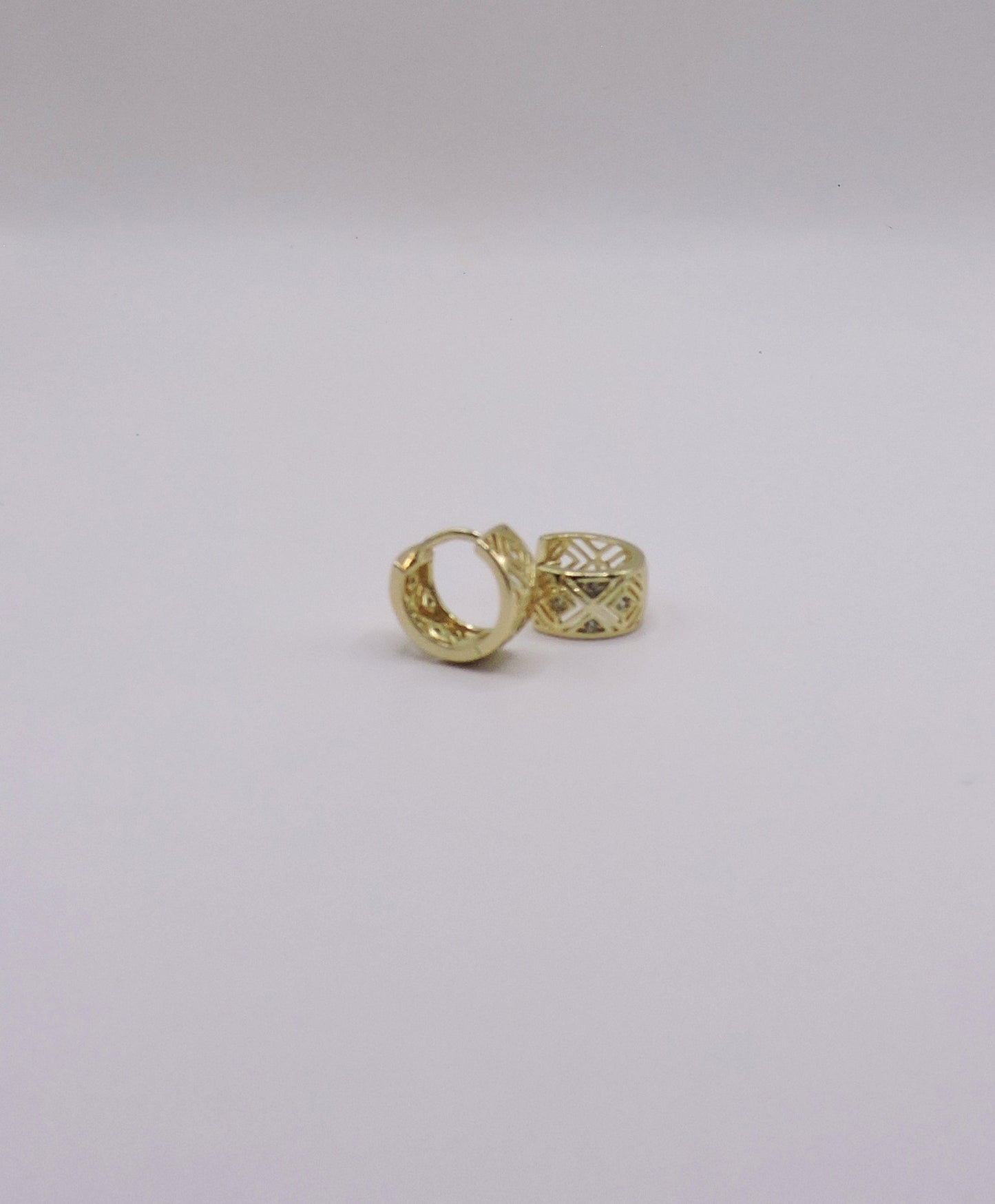 Small Filigram style hoop earring in Micropave and Goldfilled.