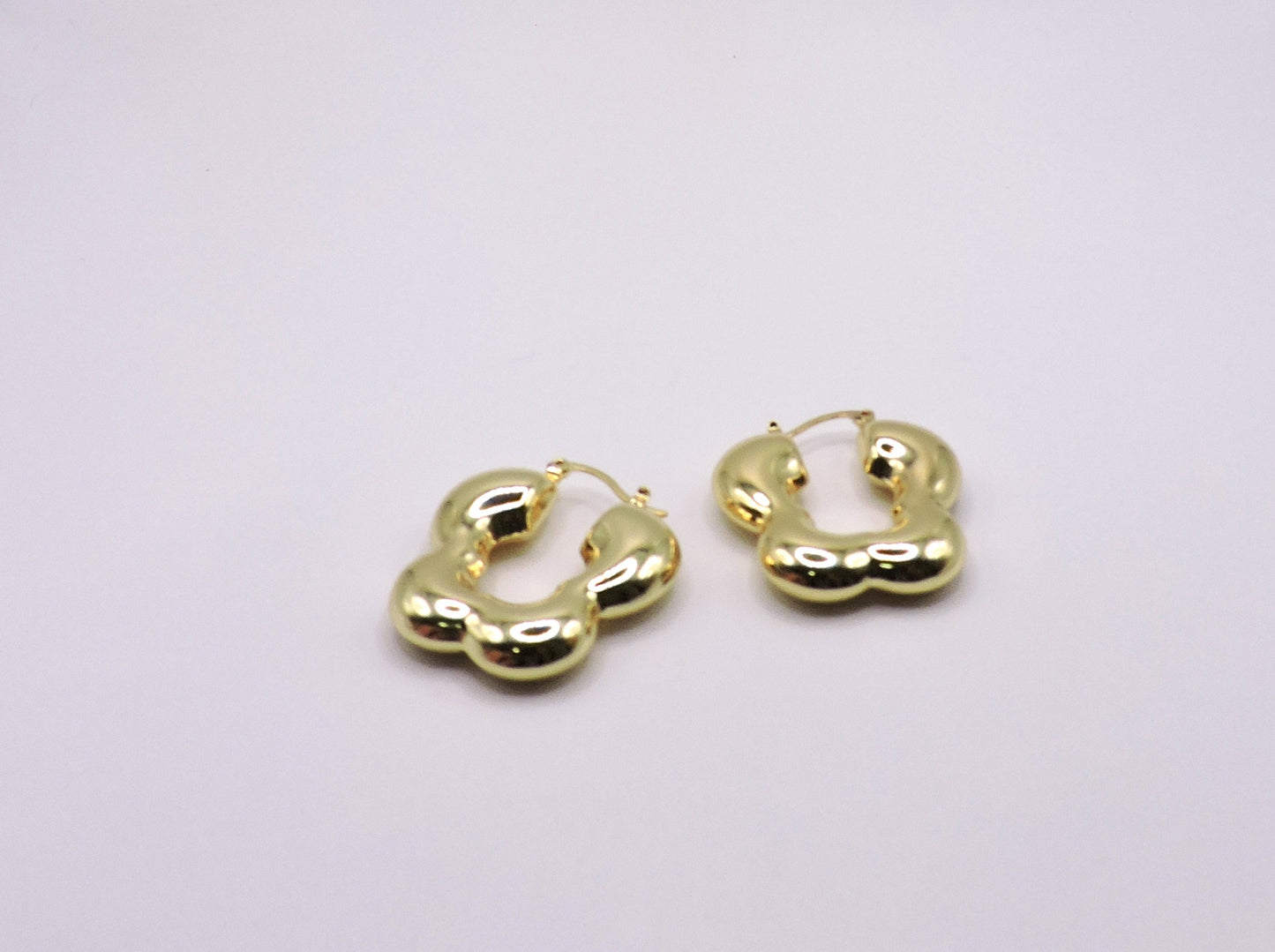 Gold-filled hollow clover hoop earring