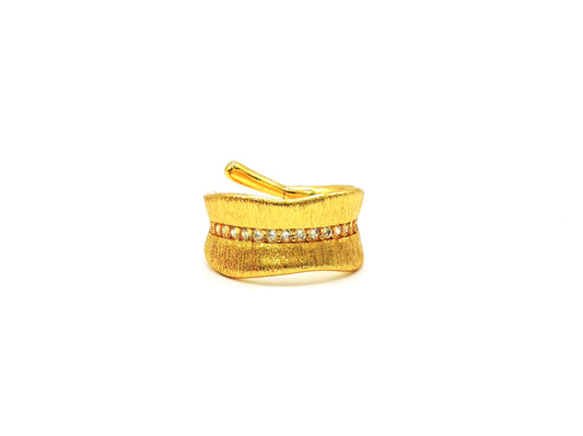Wrinkled Ring with Gold-filled Zircons