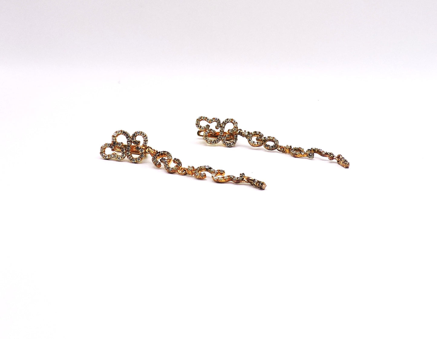 Gold-plated silver earring with designs and zircons