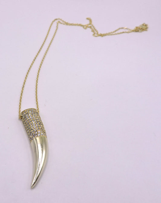 Gold-plated silver necklace with a horn-shaped pendant and zircons