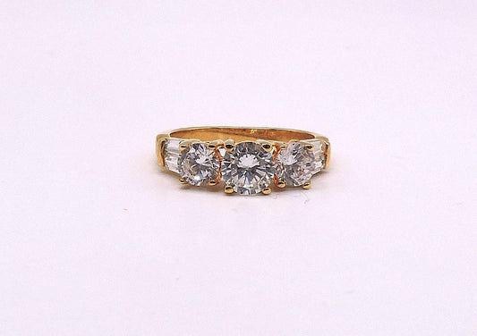 Gold-filled ring with 3 cubic zirconia stones and baguettes Size 7
