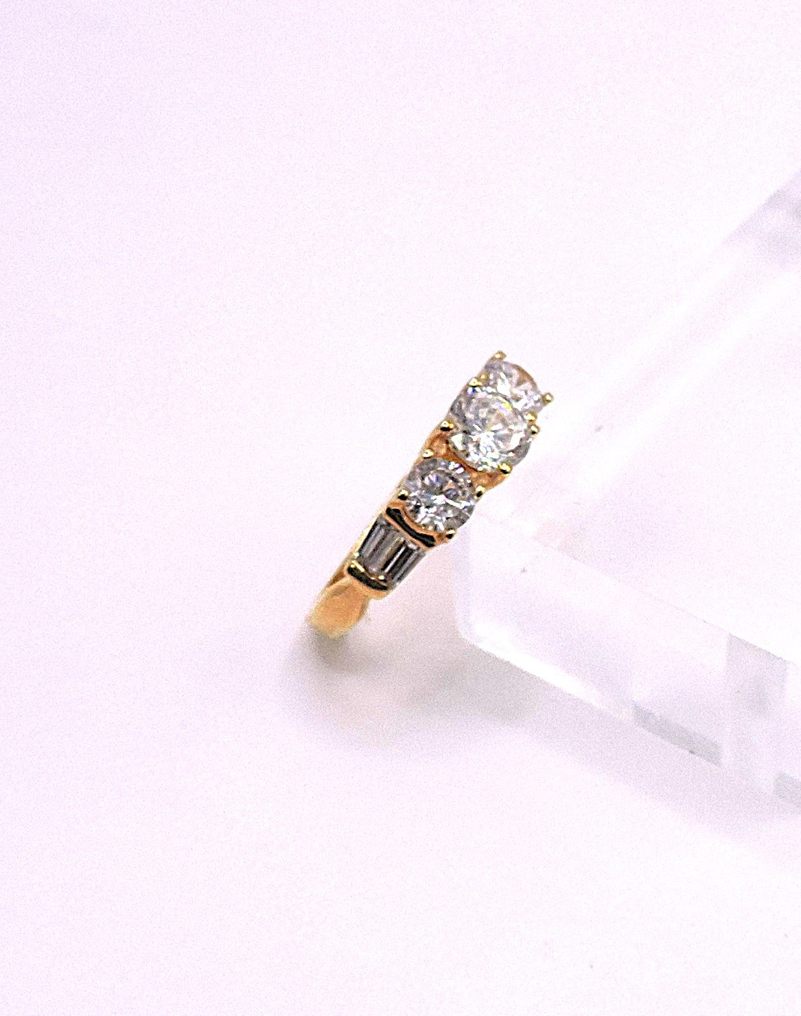 Gold-filled ring with 3 cubic zirconia stones and baguettes Size 7
