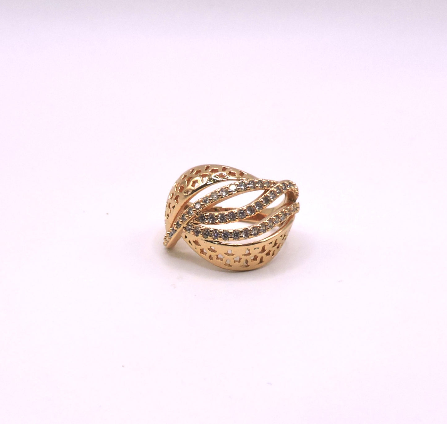 Gold-filled Filigram Ring with Zirconia size 6/8.