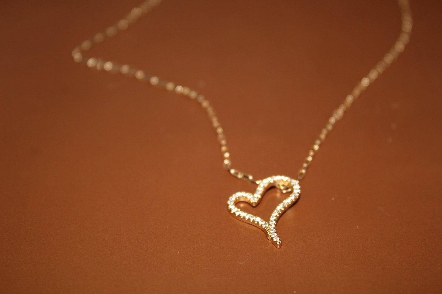 Heart necklace with Zircons en Gold Filled