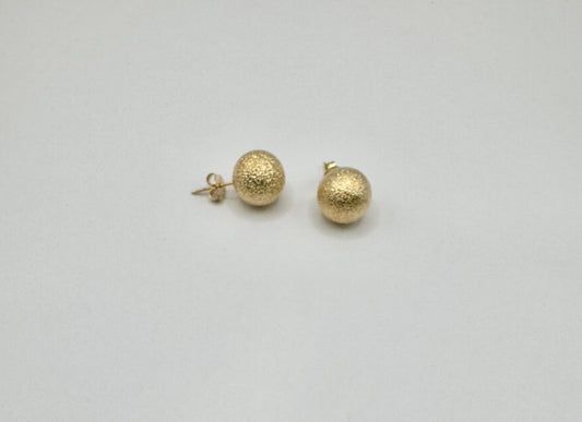 Wrinkled ball Studs earrings Gold filled