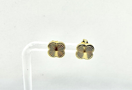 Mini clover earring in gold-filled